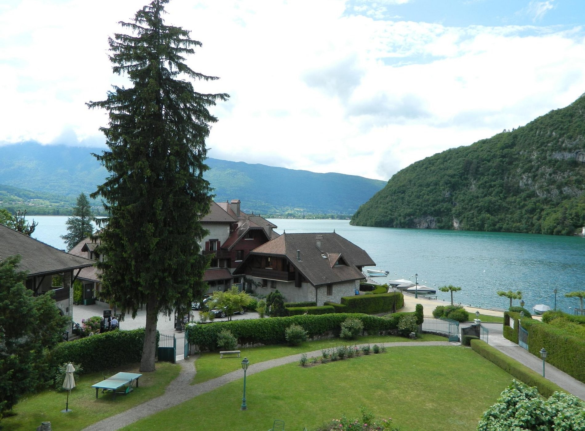 La Villa Des Roses, Chambre d'Hôtes à Alex