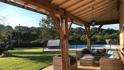 Domaine De La Rebière En Périgord 15 Chambres, Location De Vacances à Saint-Martin-de-Fressengeas