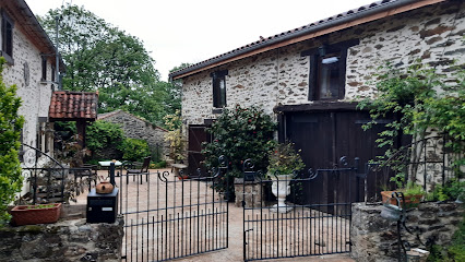 Au Coeur Des Loges, Chambre D'hôtes à Saint-Bonnet-de-Bellac