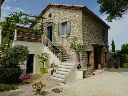 Sous Le Frêne, Chambre d'Hôtes à Canaules-et-Argentières