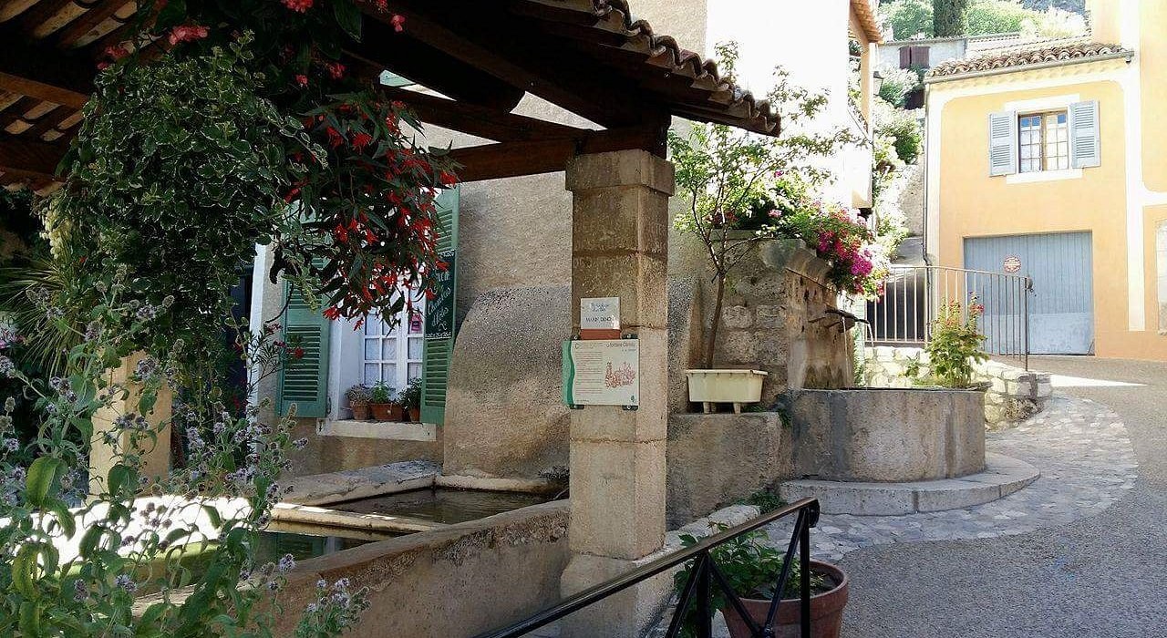 Chambres d'hôtes Le Lavoir, Chambre d'Hôtes à Moustiers-Sainte-Marie