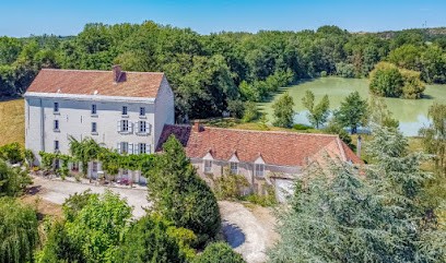 Moulin Du Lac De Bray, Gîte Et B&B, Chambre d'Hôtes à Saint-Georges-sur-Cher