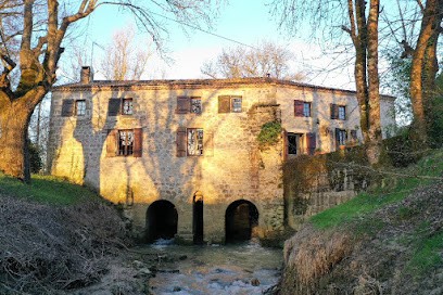 Bed Mill Rocquebert, Chambre d'Hôtes à Varès