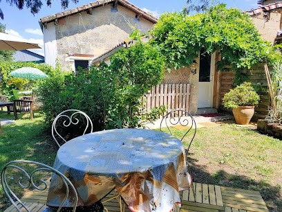 Chambres Et Gîte PEYROUTAS, Chambre d'Hôtes à Vignonet