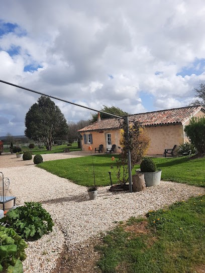 Domaine De Chez Cellou, Location de Vacances à Vanzac