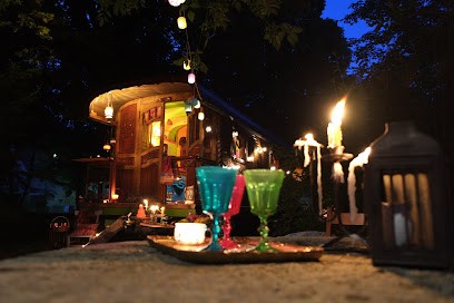 La Roulotte de Sandor, Chambre d'Hôtes à Quintigny