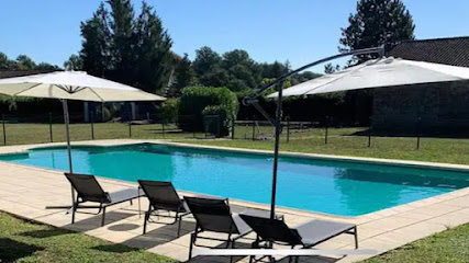 Chant Oiseau - French Farmhouse Retreat - Idyllic French Family Holidays In South West France, Location De Vacances à Mialet