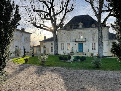 Chateau de Varaize, Chambre d'Hôtes à Varaize