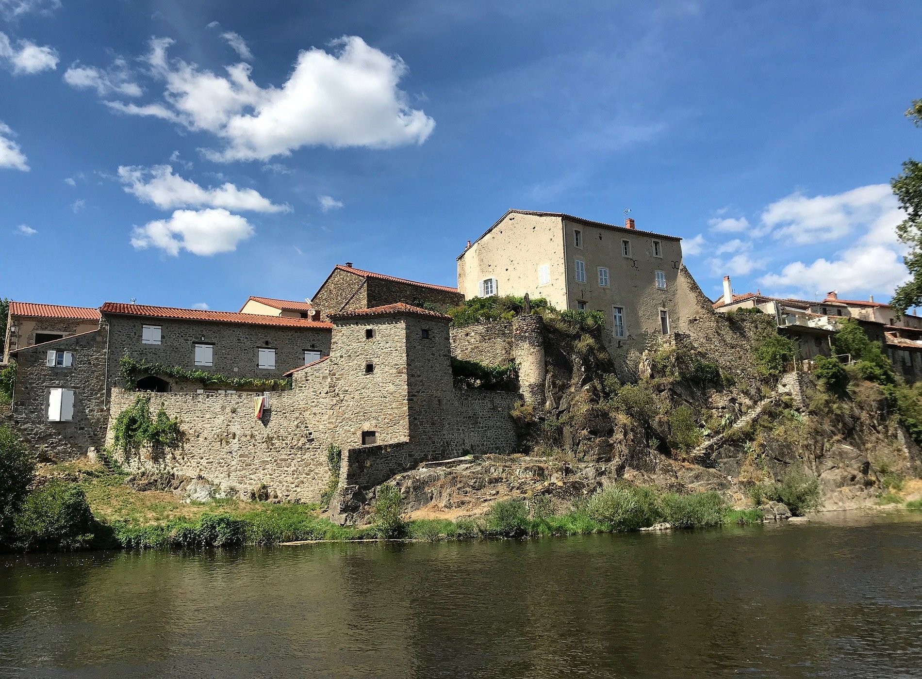 In Bougnats, Chambre d'Hôtes à Saint-Cirgues