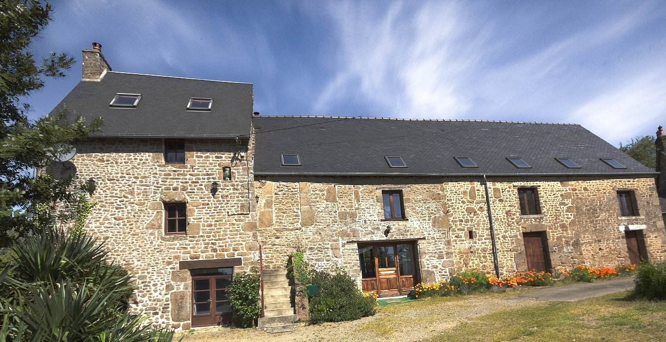Les Quatre Siècles, Chambre D'hôtes à Hercé