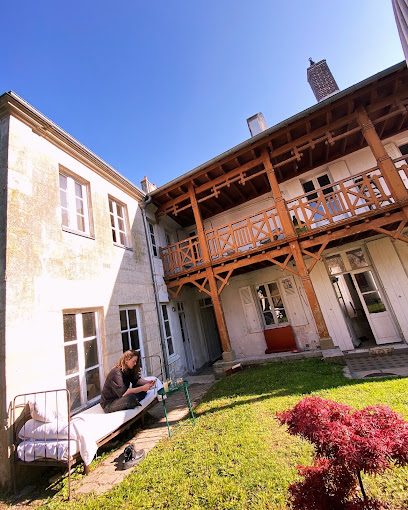 La Maison Des Ifs, Maison D'hôtes à Mamers