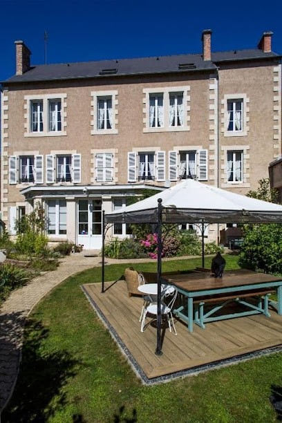 Gîte La Brasserie, Chambre d'Hôtes à Saulgé