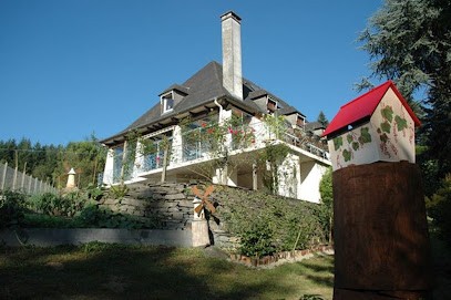 Chambre D'hôte La Demeure Aux Pins, Chambre d'Hôtes à Lourdes