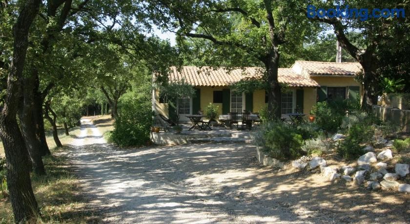 La Gardy Chambre D'Hotes, Chambre d'Hôtes à Eyragues