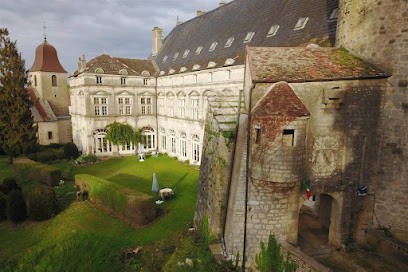 Chateau de Frasne, Location de Vacances à Frasne-le-Château