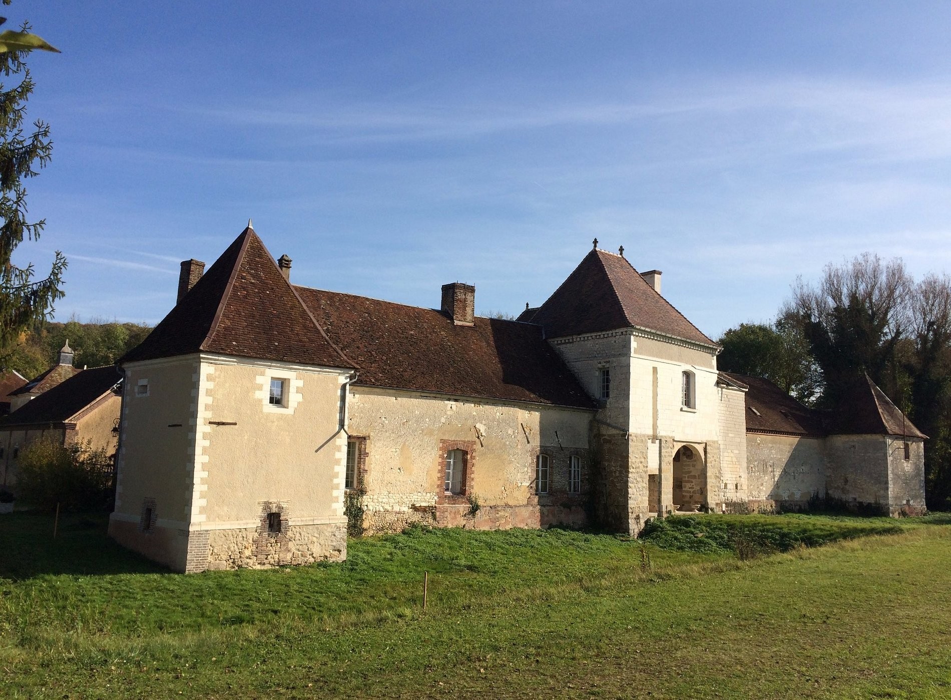 Chateau Des Roises, Chambre d'Hôtes à Bucey-en-Othe