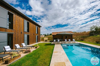 Le séchoir de Braguèze , ancien séchoir à tabac réhabilité, gîte de France, Location de Vacances à Roumagne