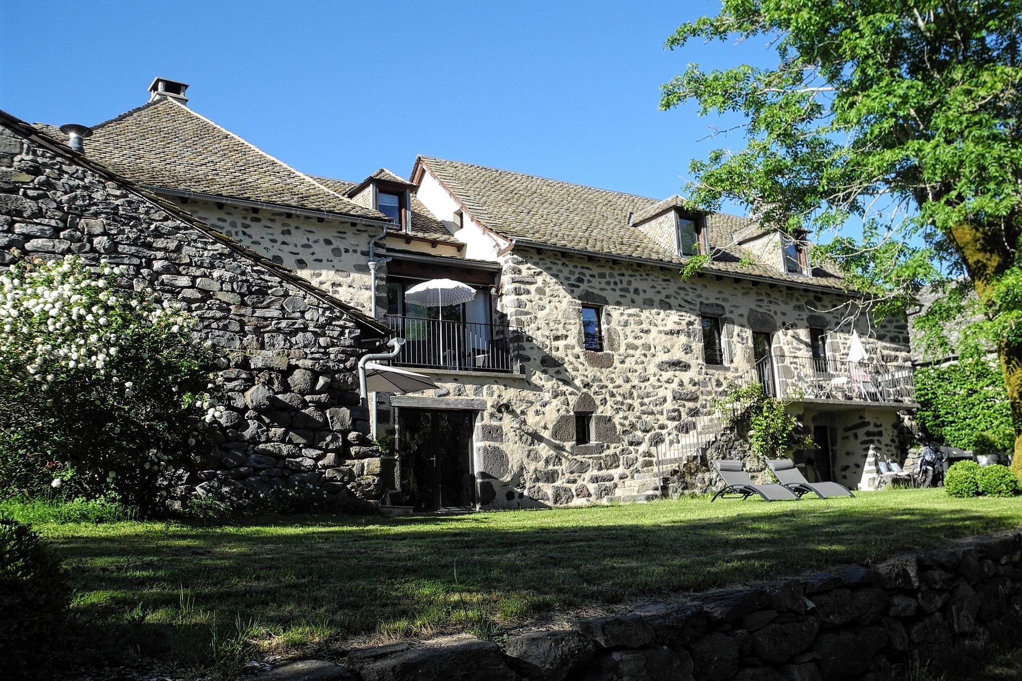 Chambres d'hôtes Aux Caprices d'Aubrac, Chambre d'Hôtes à Laguiole