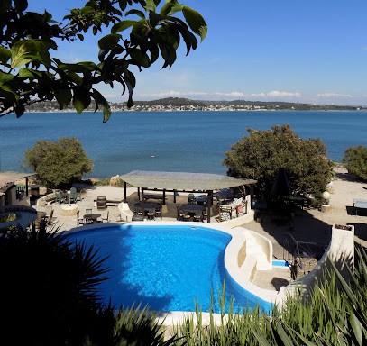 Domaine la Côte Plage, locations saisonnières, Location de Vacances à Istres