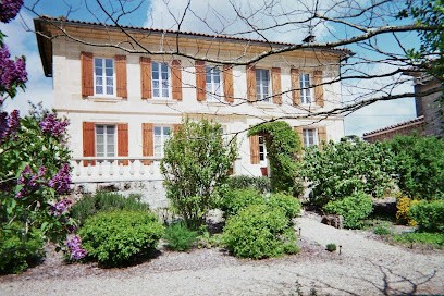 Maison Girondine, Chambre D'hôtes, Chambre d'Hôtes à Sainte-Terre
