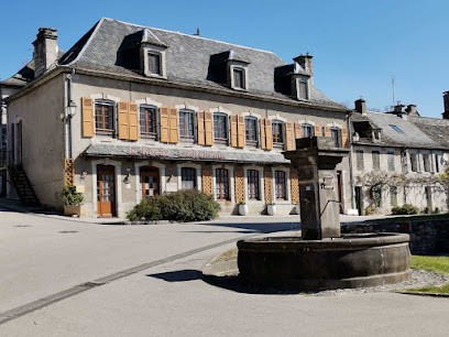La Ruche Cantalienne, Chambre d'Hôtes à Saint-Étienne-de-Chomeil