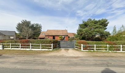 LE PETIT CHALET, Chambre d'Hôtes à Vineuil