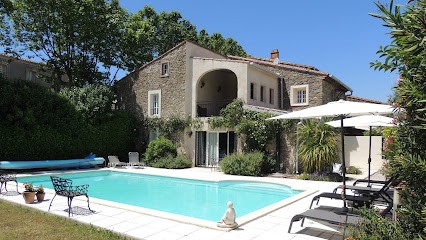 Villa des Rosiers, Location de Vacances à Trausse