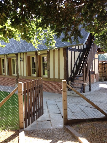 Gîte de Lenteuil, Location de Vacances à Thénouville