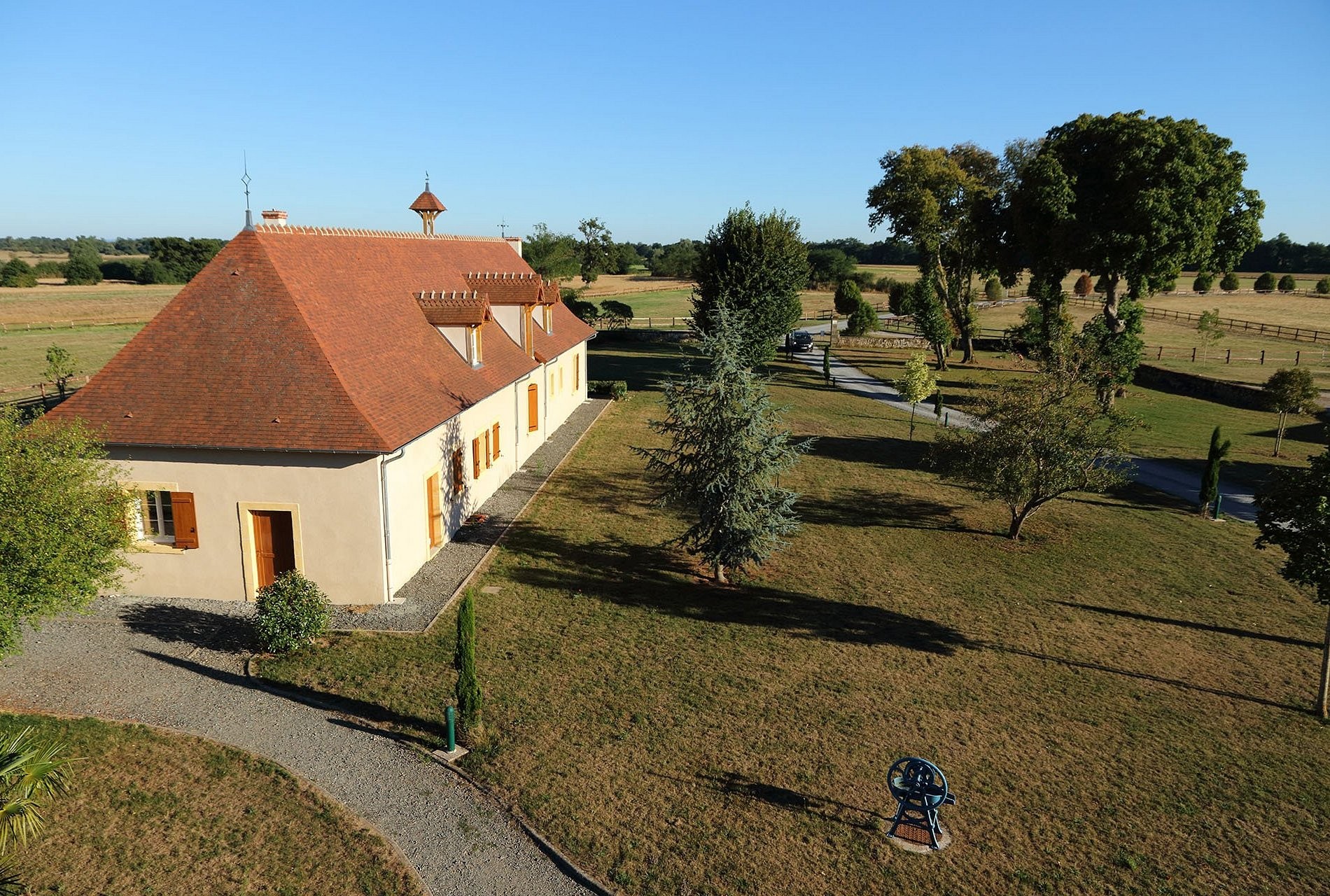 DOMAINE DE LA MOTTE, Maison d'Hôtes à Decize