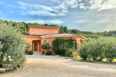 La Villa Du Soleil - Location Villa Avec Piscine, Location de Vacances à Pernes-les-Fontaines