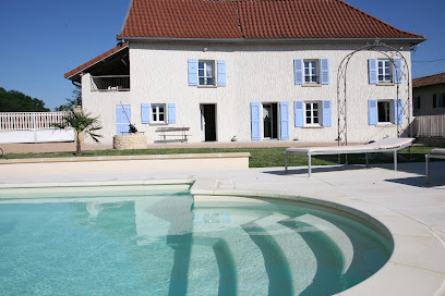 Gite La Grimaudiere : Location Gite De Charme, Avec Piscine Chauffée, Cœur Des Vals Du Dauphiné, Isère, Rhône Alpes Location De Vacances à Rochetoirin