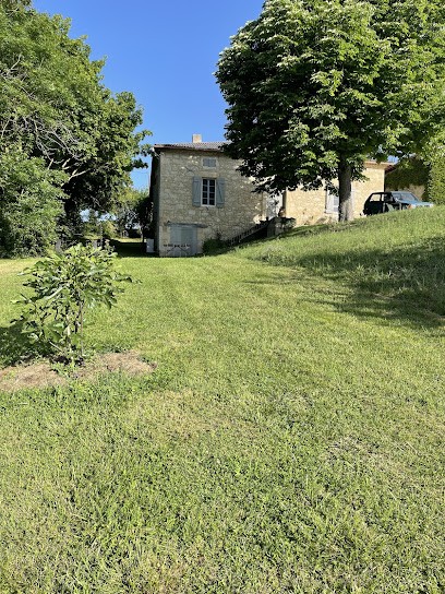 maison bardé, Maison d'Hôtes à Marsac