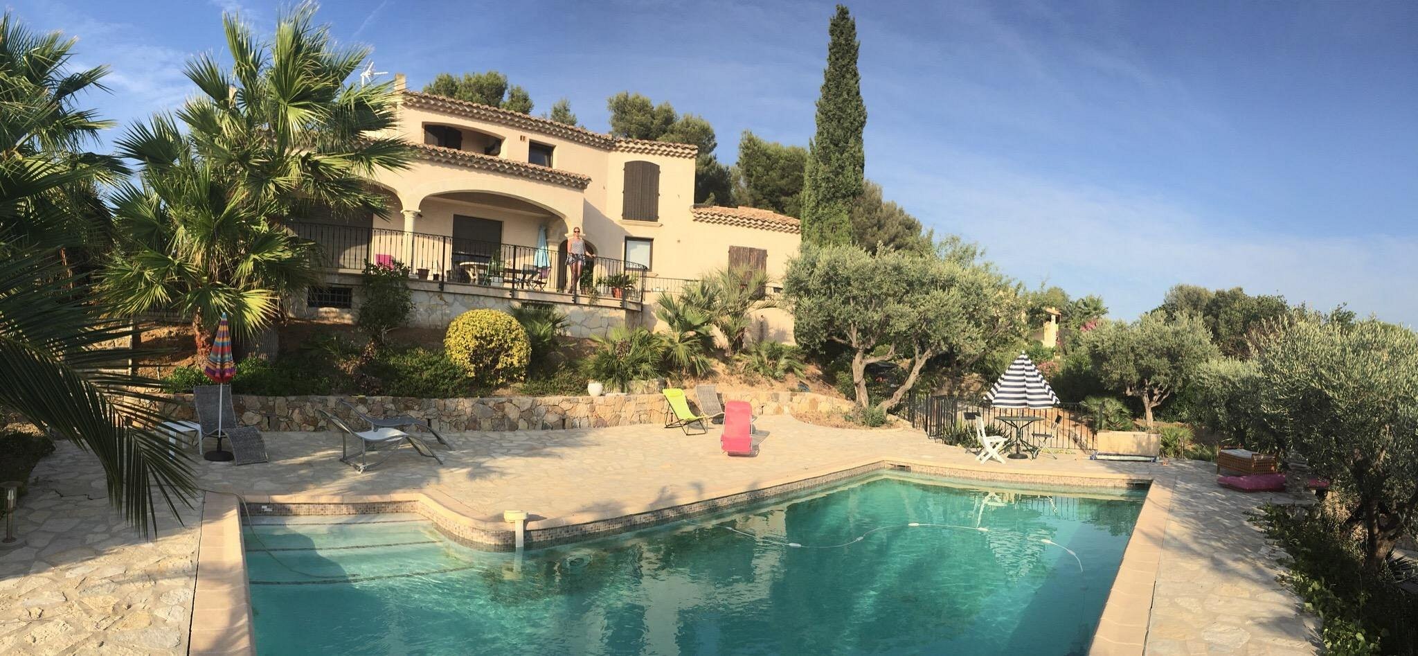 La Villa Sanary-sur-Mer, Chambre d'Hôtes à Sanary-sur-Mer