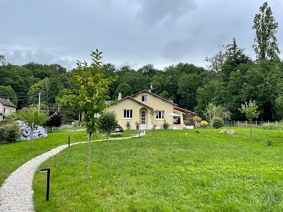 la maison aux pieds des pyrénées, Location de Vacances à Espoey