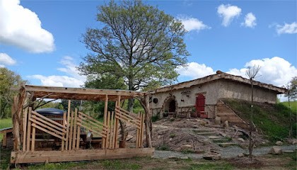 la Terre du Milieu 87, Maison d'Hôtes à Saint-Sulpice-les-Feuilles