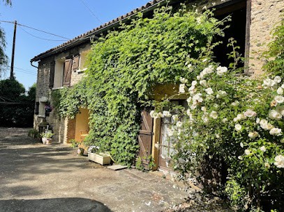 Gîte Aou Roques, Location de Vacances à Jû-Belloc