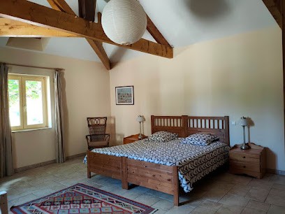 Le Chat Qui Dort, Location de Vacances à Saint-Mesmin