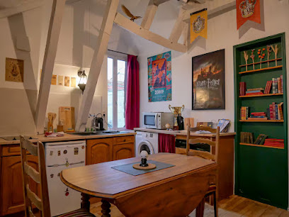 La Tanière Du Sorcier, Location De Vacances à Saumur