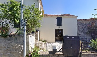 Clarke Neil, Chambre d'Hôtes à Mouzeuil-Saint-Martin