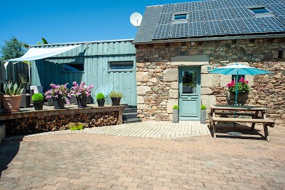 Gîte La maison du beau menguy, Location de Vacances à Plélo