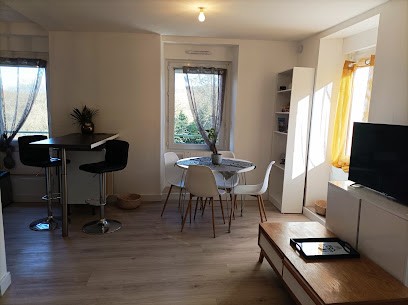 Gîte Panoramique Floral, Location de Vacances à La Gacilly