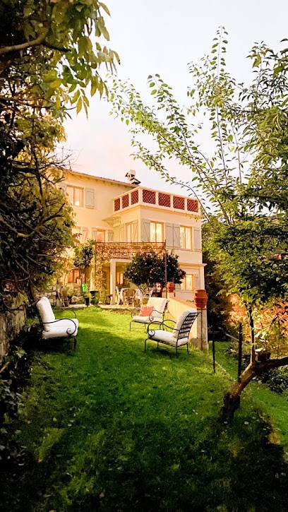 L'Oustalou, Chambre d'Hôtes à Vence