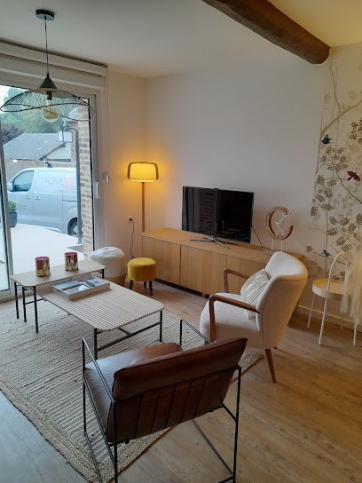 HomeBYus, Location de Vacances à Estréboeuf