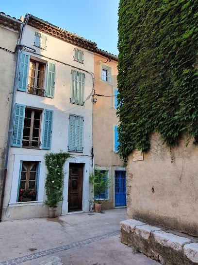 La Maison Provençale, Chambre d'Hôtes à La Roquebrussanne