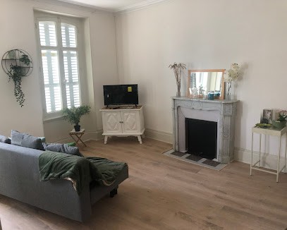 Le Compostelle, Location de Vacances à Issoudun