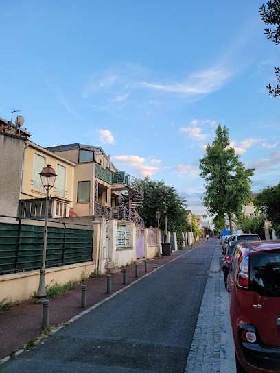 파리해바라기민박, Chambre d'Hôtes à Bagnolet