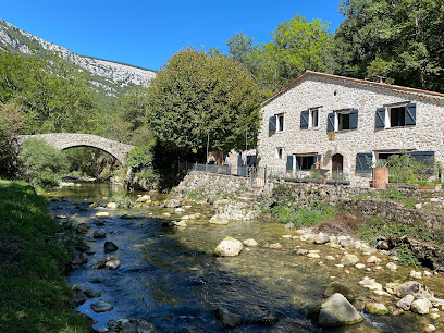 Le Moulin 5883, Maison D'hôtes à Saint-Vallier-de-Thiey