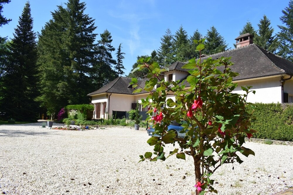 Les Genebruyères - L'Histoire D'un Rêve, Chambre d'Hôtes à Aubigny-sur-Nère