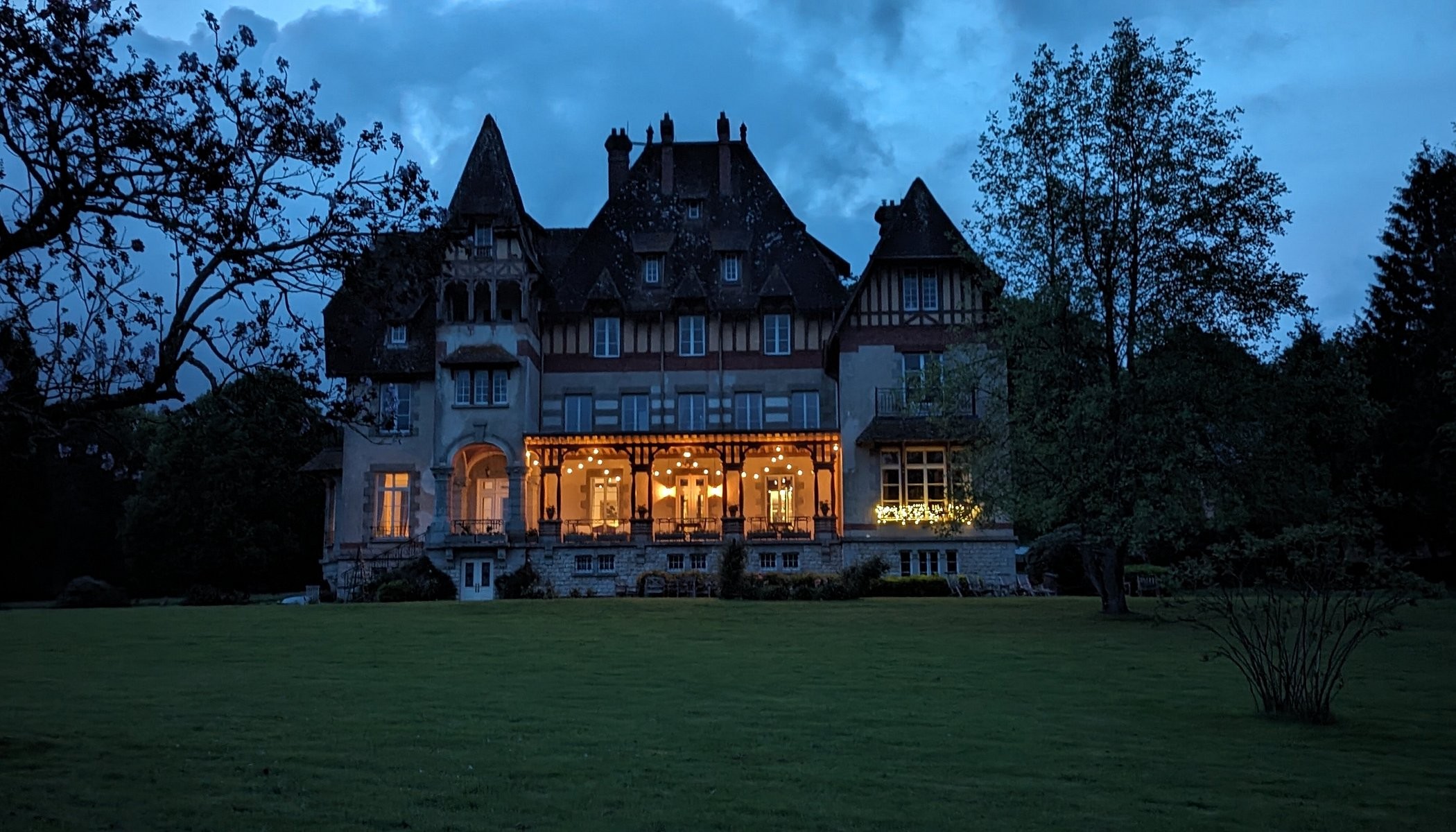 Chateau Du Gue Aux Biches, Chambre d'Hôtes à Bagnoles de l'Orne Normandie