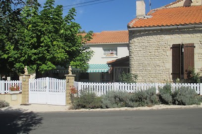 Chambre D'hôte Le Pré Du Gardoire, Chambre d'Hôtes à Saint-Amant-de-Boixe